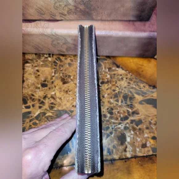 LOUIS VUITTON Denim zippy wallet🔥🔥 - Picture 5 of 16